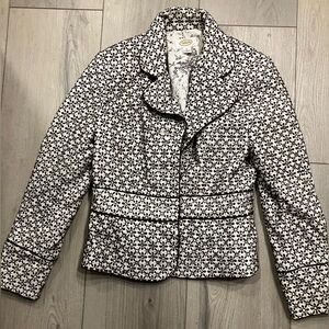 Women's Black & White Quilted Floral Jacket/Blazer